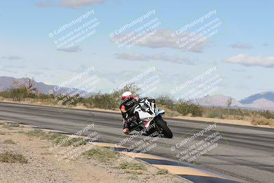 media/Nov-16-2025-Race Pace (Sun) [[8c5fa54630]]/Non Verified Riders (1st 20 Minutes)/3-Turn 3 Inside (11am)/